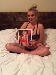 Facebook:Maria Corry